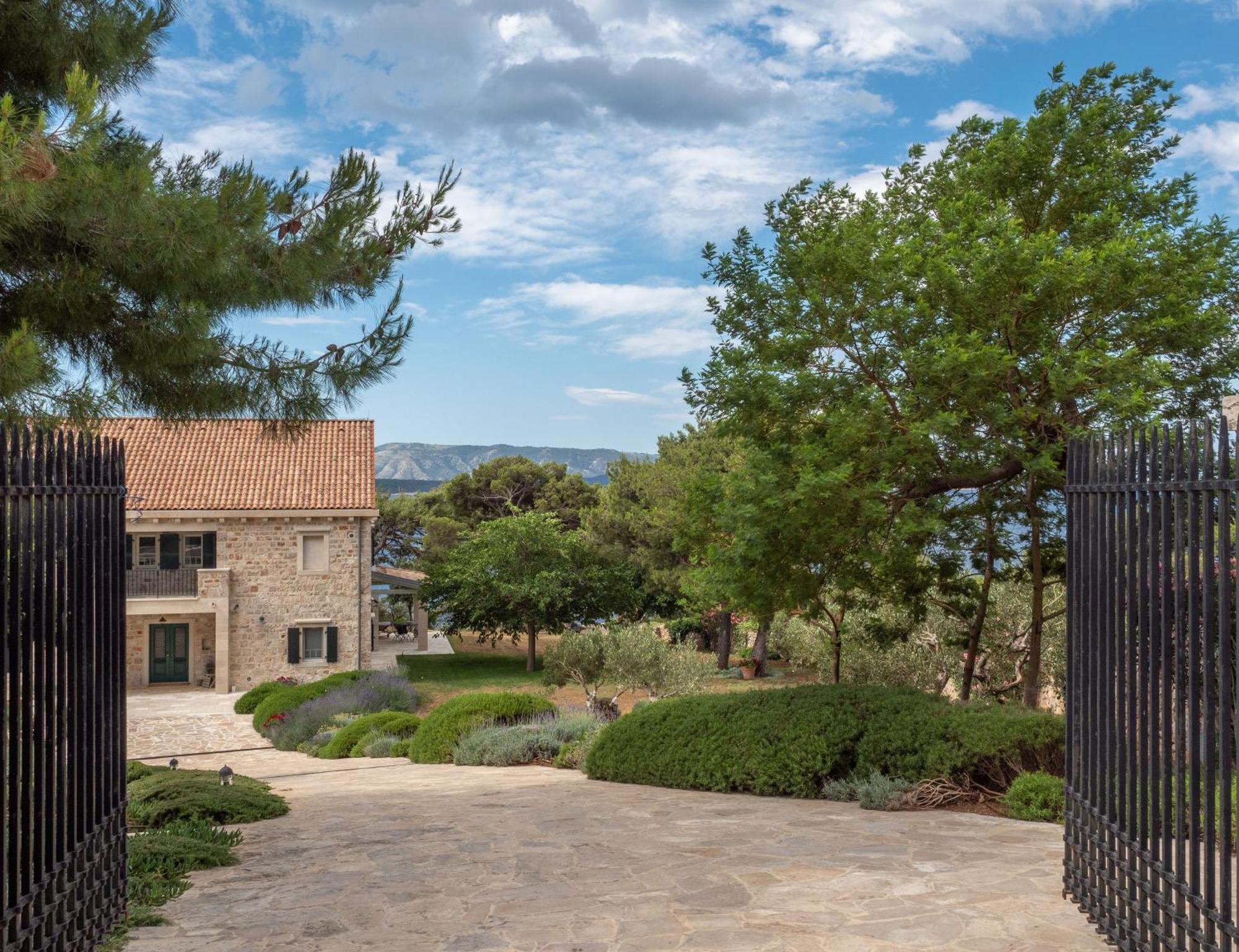 Villa Villa Beachfront Oasis Murvica Brac Murvica (Brac)